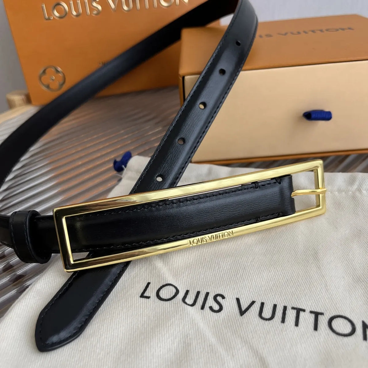 Louis Vuitton Black Skinny Leather Belt - Hình 2