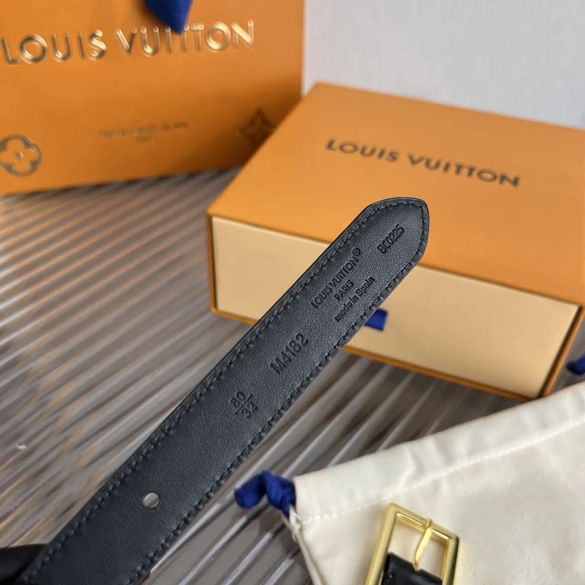 Louis Vuitton Black Skinny Leather Belt - Hình 4