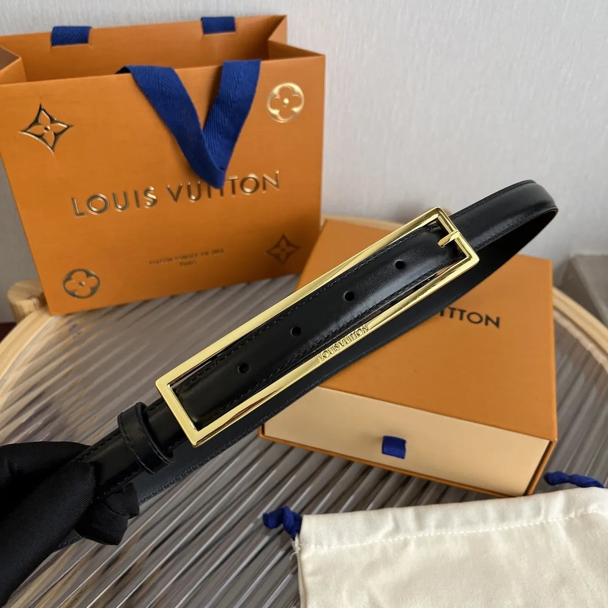 Louis Vuitton Black Skinny Leather Belt - Hình 6