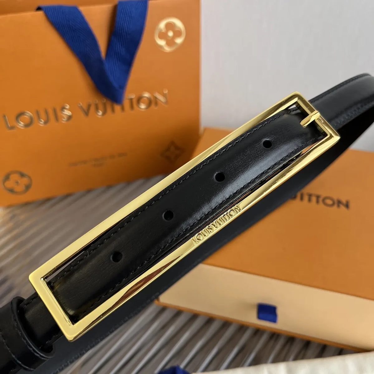 Louis Vuitton Black Skinny Leather Belt - Hình 7