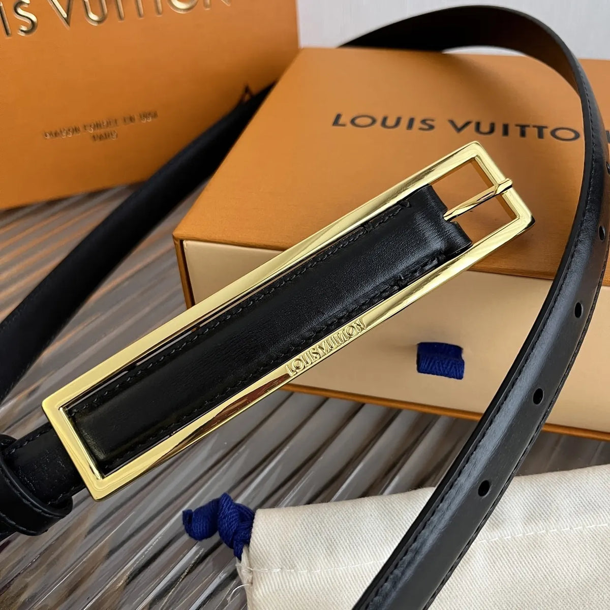 Louis Vuitton Black Skinny Leather Belt - Hình 9