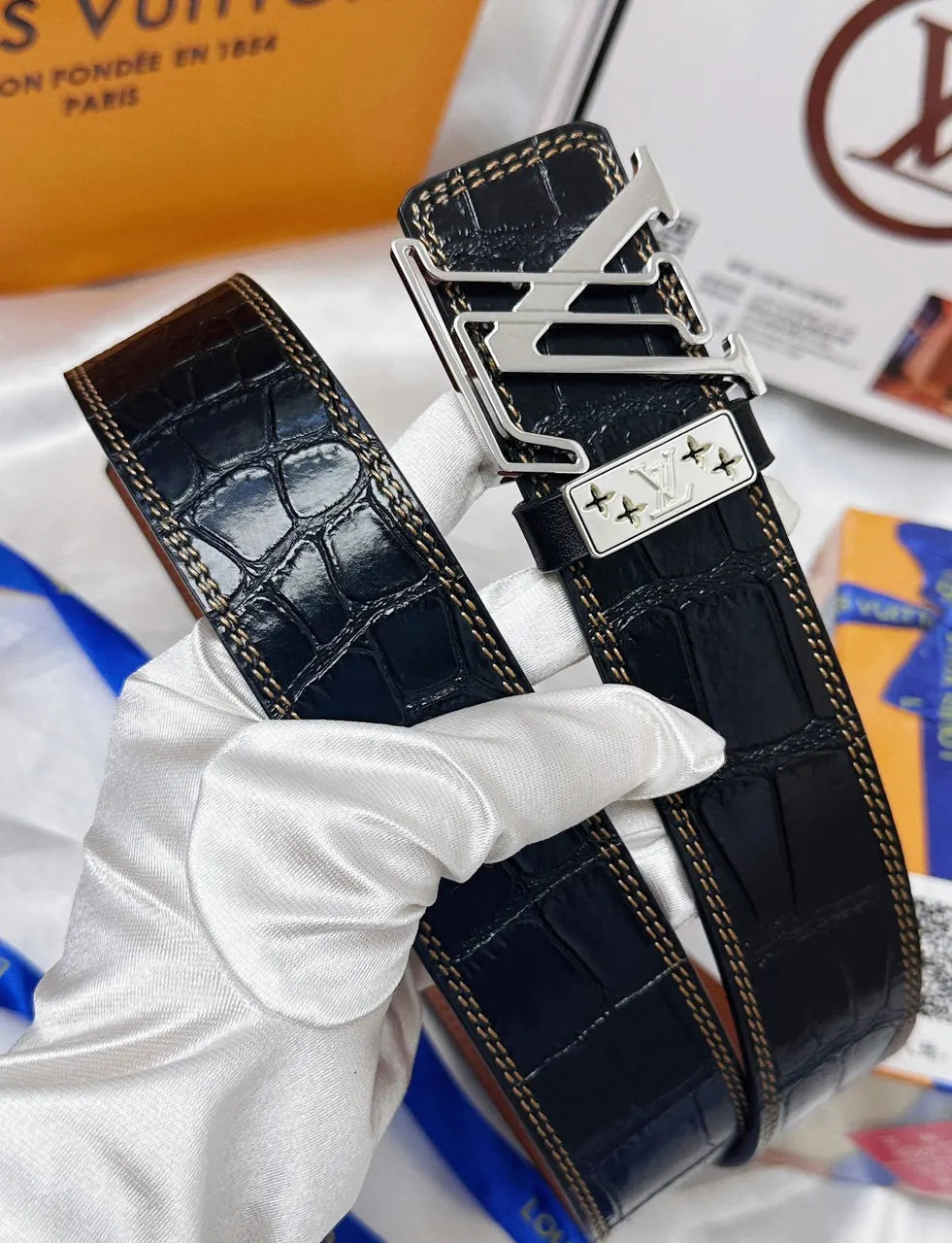 black Louis Vuitton Alligator Belt - Hình 6