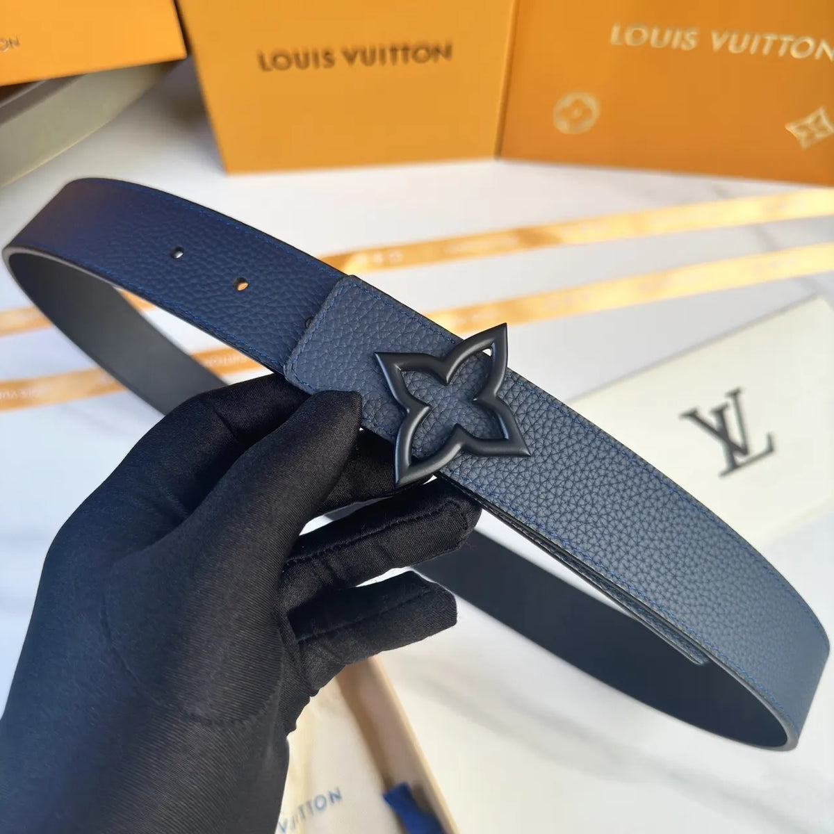 Navy Leather Flower Buckle Belt - Hình 4