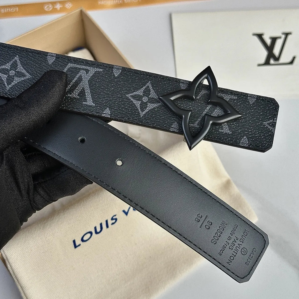 black Louis Vuitton Flower Belt - Hình 5
