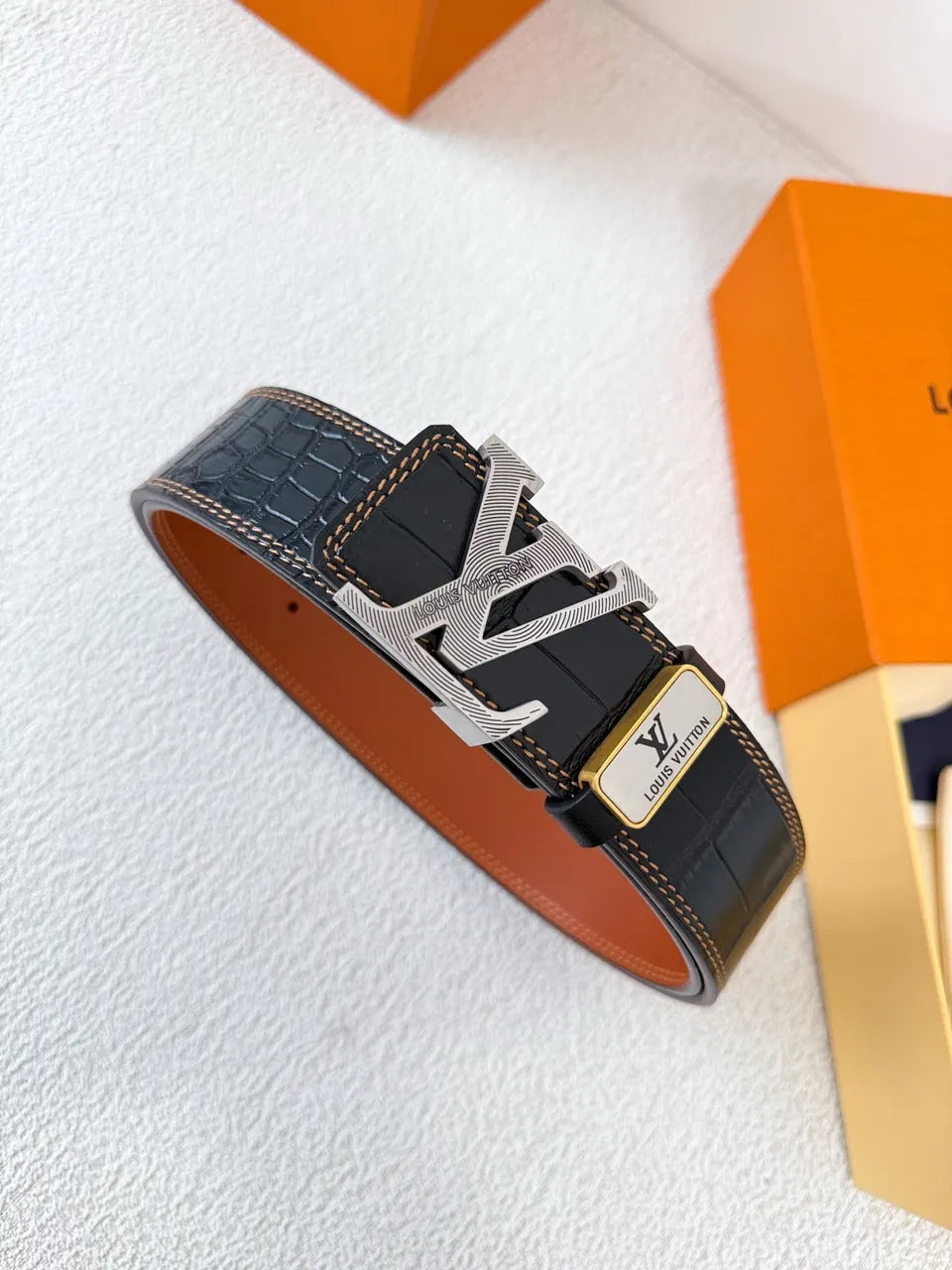 LV Crocodile Embossed Leather Belt - Hình 5
