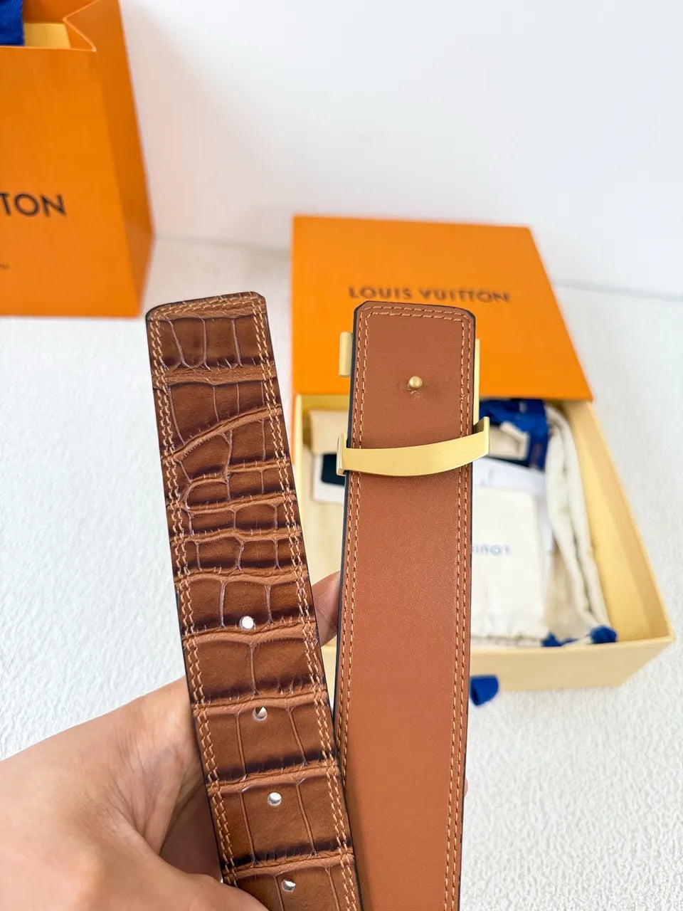 LV Alligator Leather Belt - Hình 5