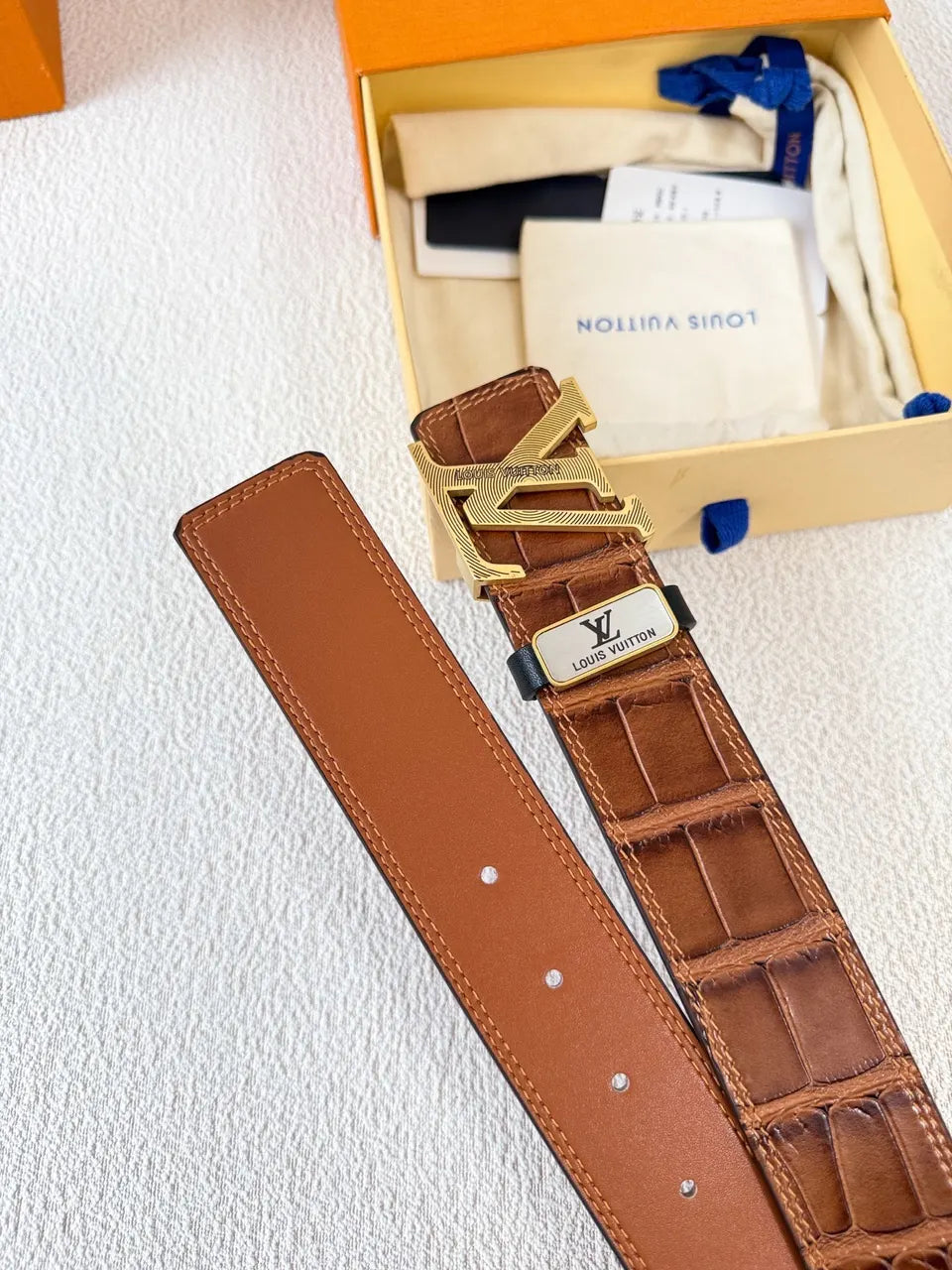 LV Alligator Leather Belt - Hình 6