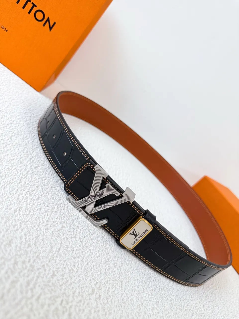 Louis Vuitton Alligator Belt - Hình 3