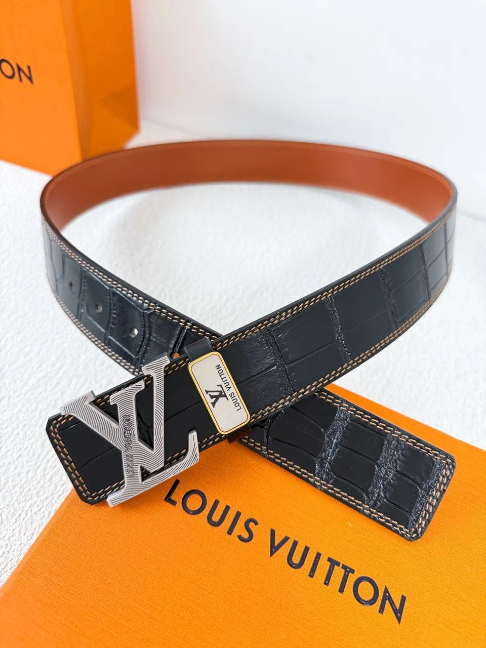 Louis Vuitton Alligator Belt - Hình 4