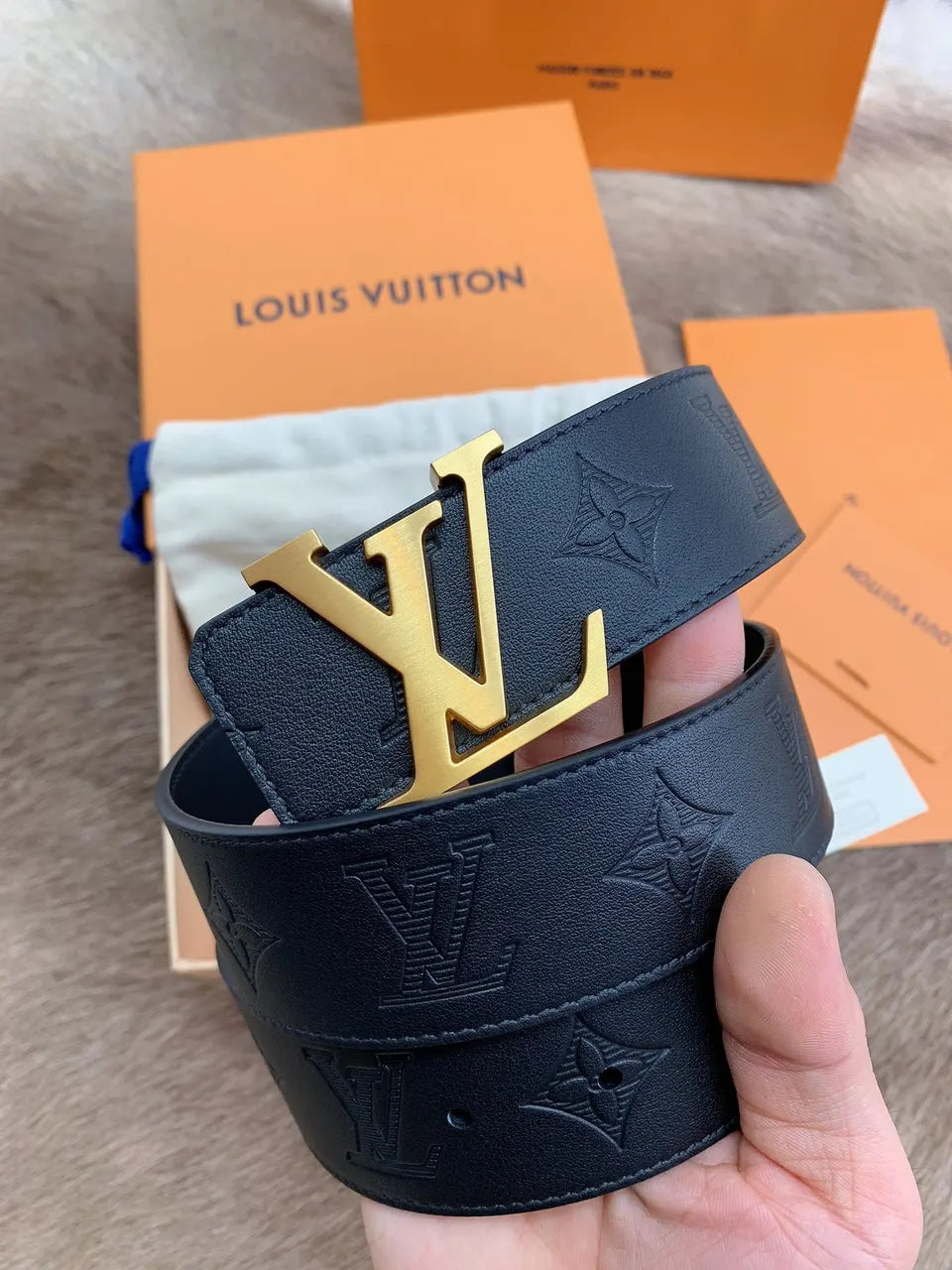 Louis Vuitton Embossed Monogram Belt black - Hình 3