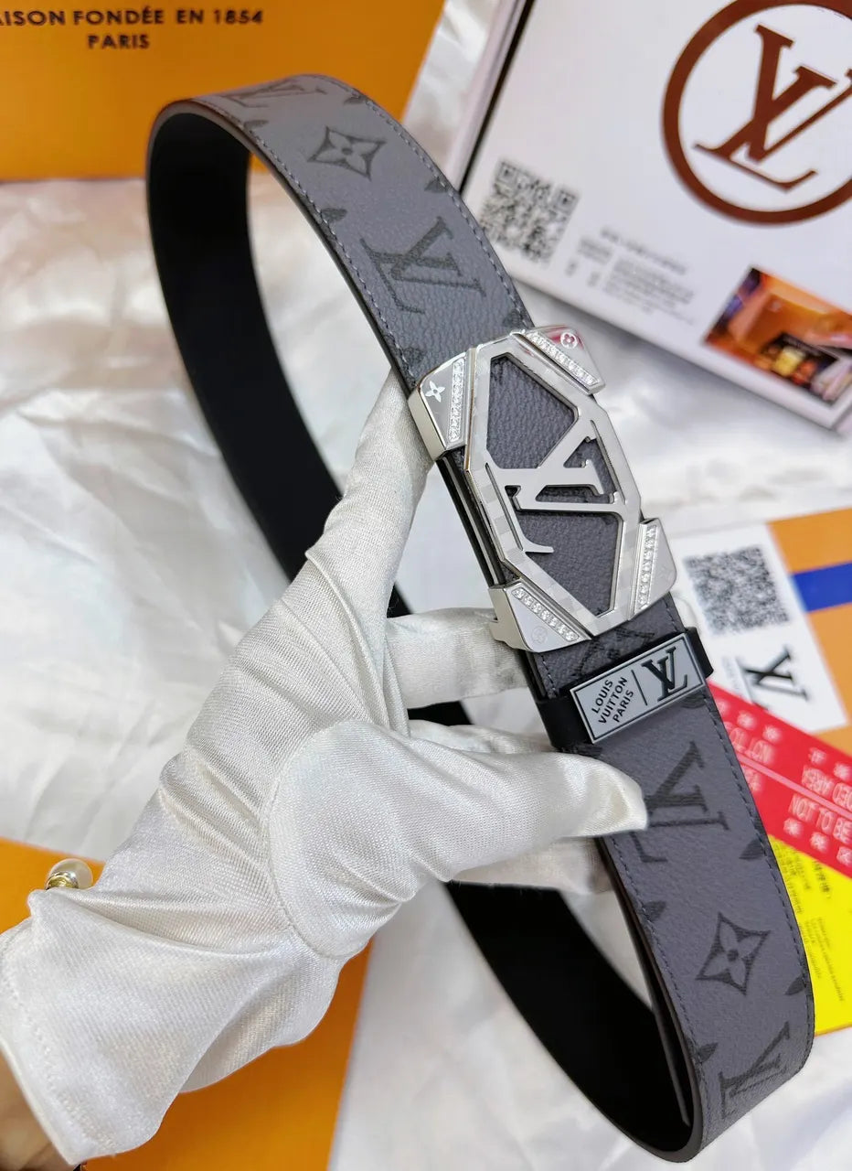 Louis Vuitton Diamond Buckle Belt - Hình 3