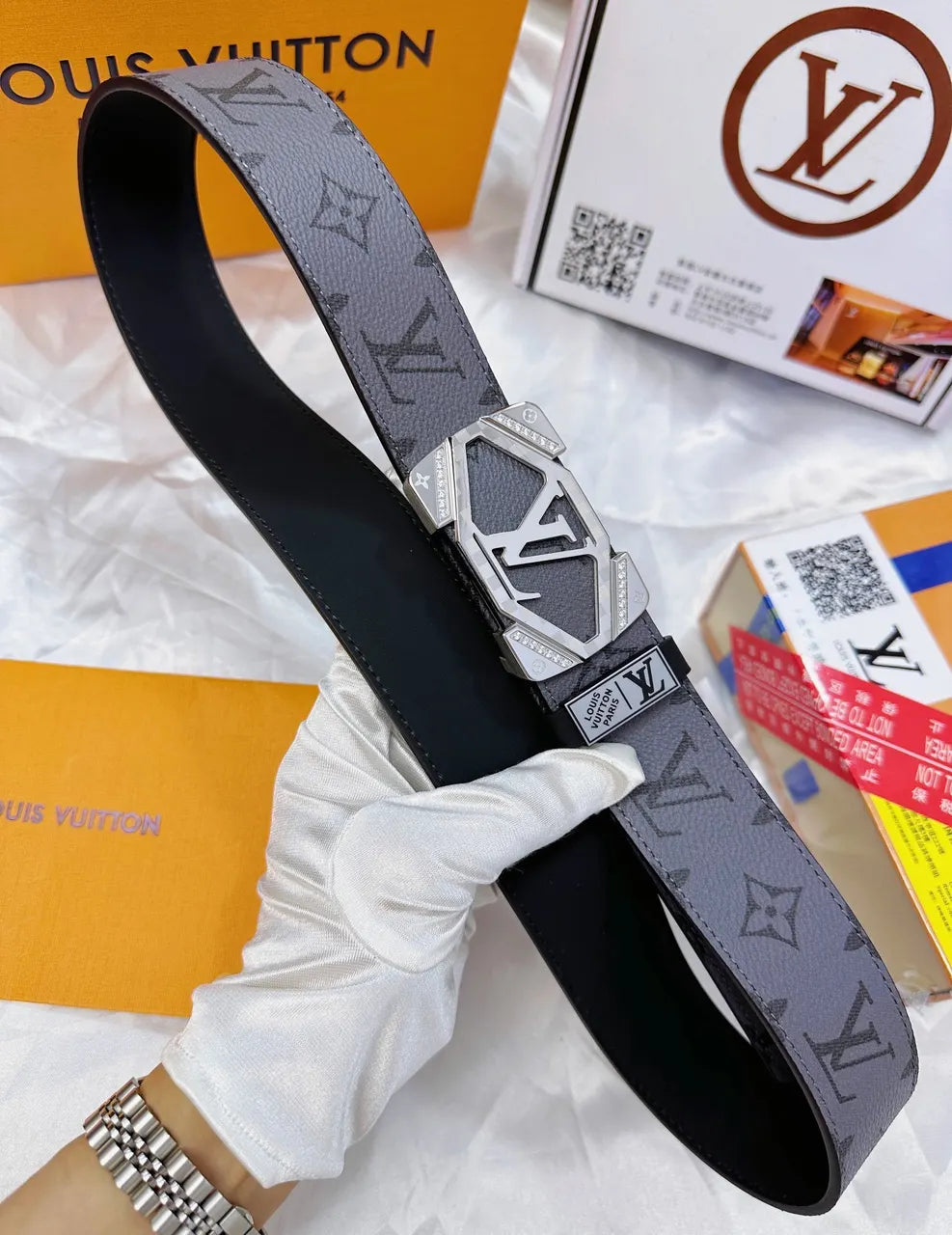 Louis Vuitton Diamond Buckle Belt - Hình 6