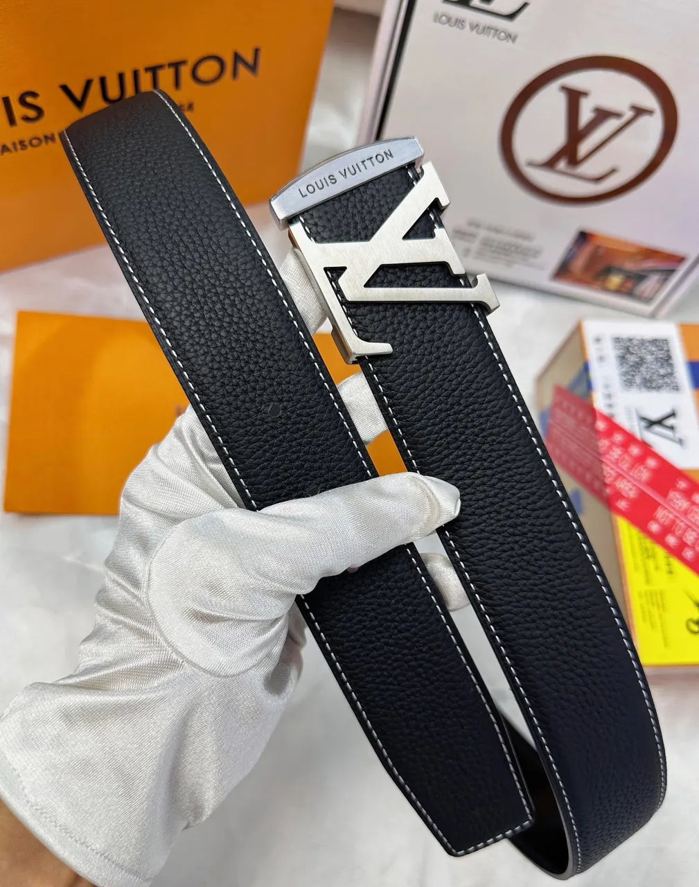 Louis Vuitton Silver LV Buckle - Hình 6