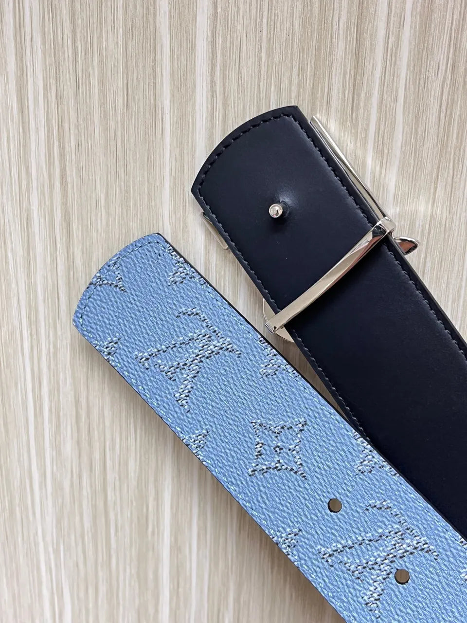 Louis Vuitton Sky Blue Belt - Hình 4