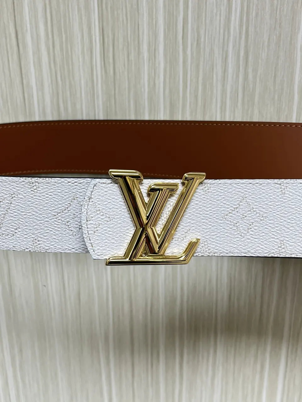 coated Louis Vuitton White Monogram Belt - Hình 5