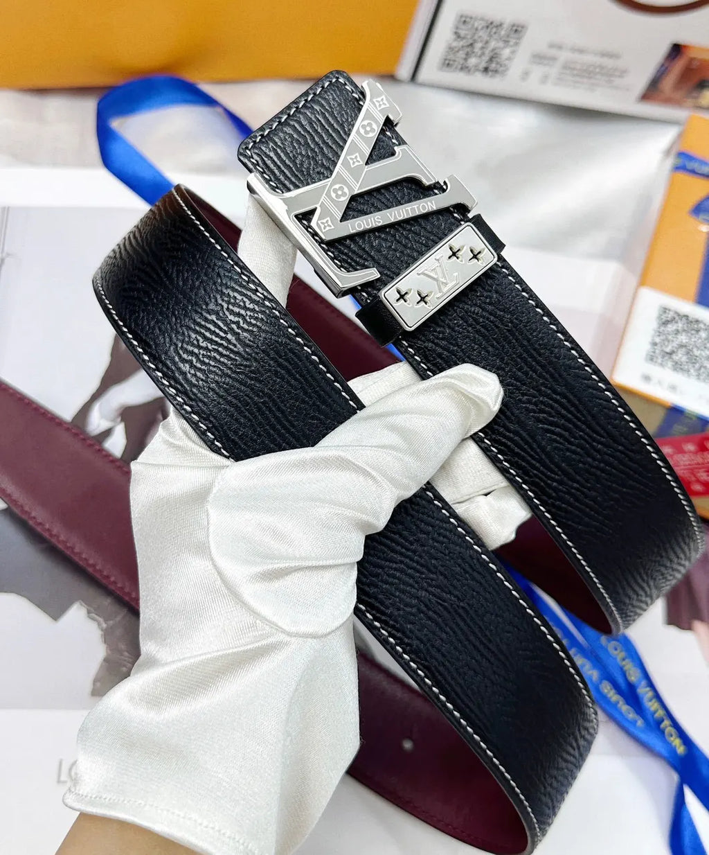 leather Louis Vuitton Reversible Belt - Hình 4