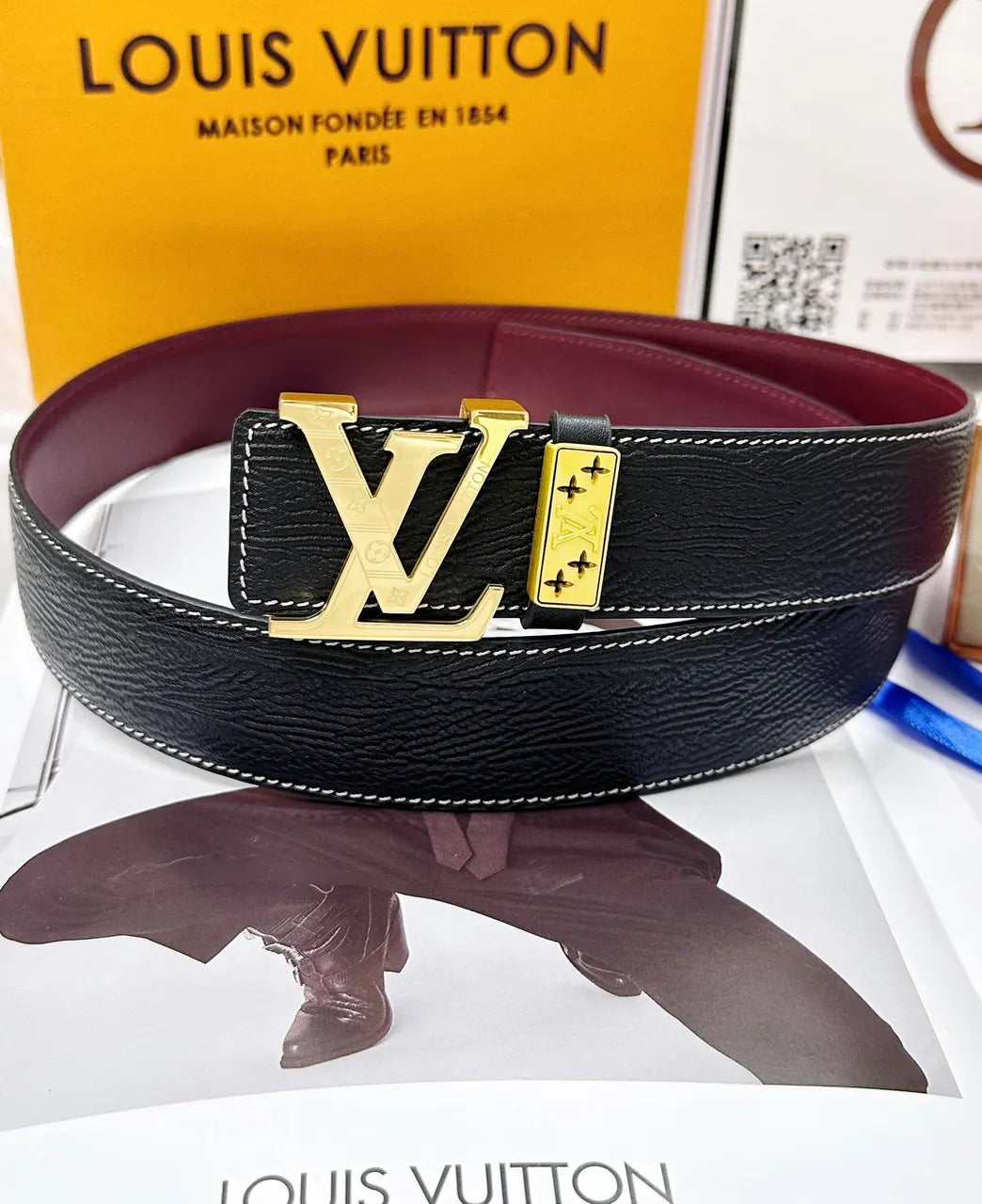 black Louis Vuitton Gold LV Belt - Hình 5
