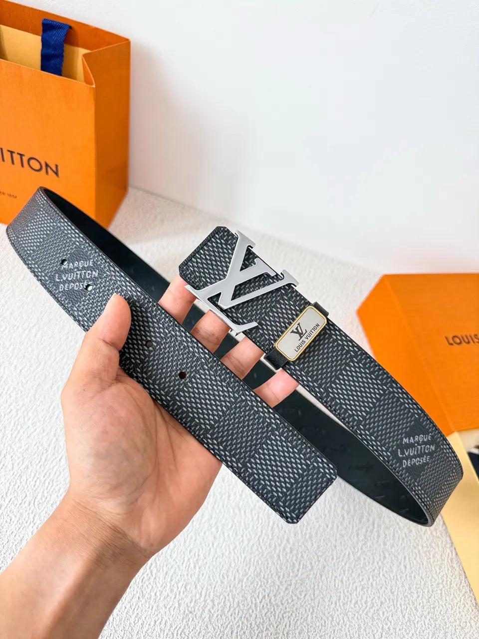 Louis Vuitton Damier Graphite Belt 3852 - Hình 3