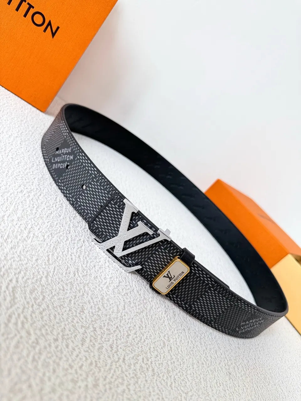 Louis Vuitton Damier Graphite Belt 3852 - Hình 5