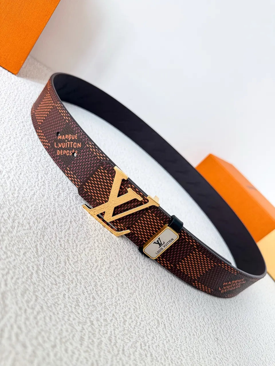 Louis Vuitton Damier Ebene Belt gold lv - Hình 3