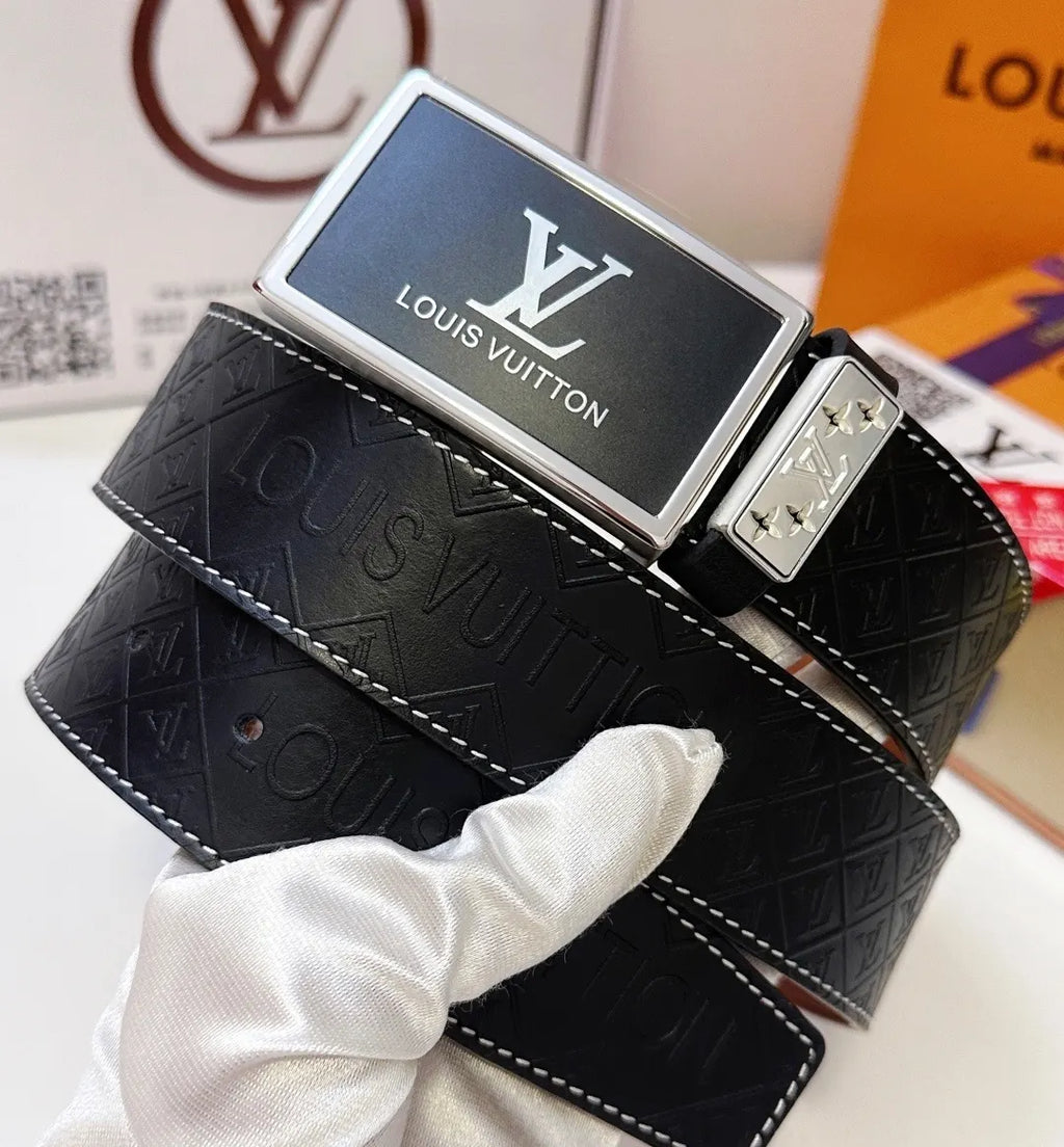 silver buckle Louis Vuitton Black Embossed Leather Belt - Hình 3