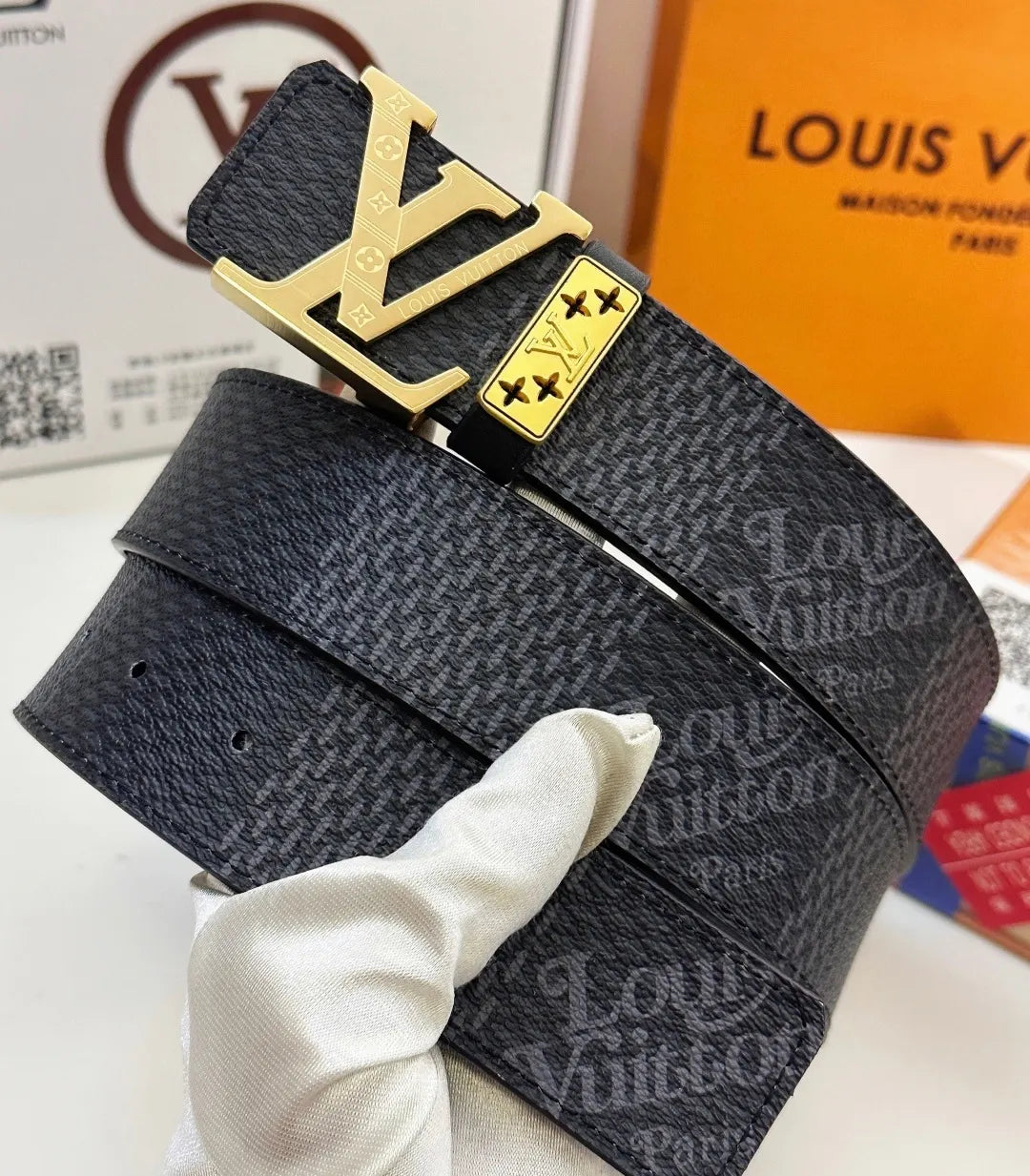 Louis Vuitton Shadow Belt black - Hình 2