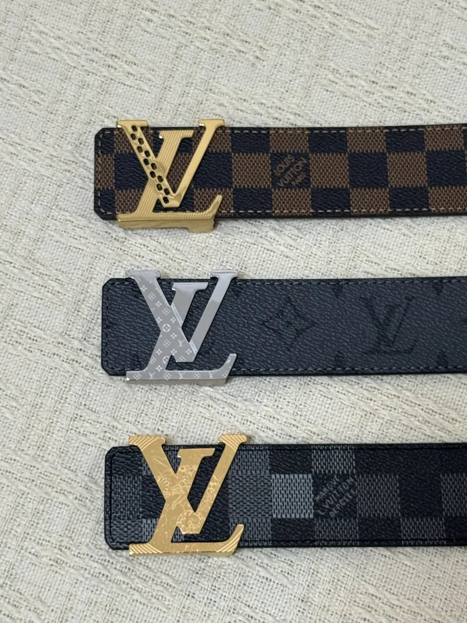LV Black Leather Logo Belt - Hình 2
