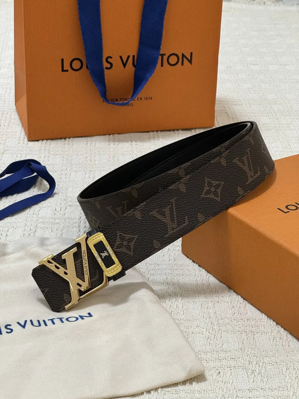 Louis Vuitton Gold LV Belt - Hình 9