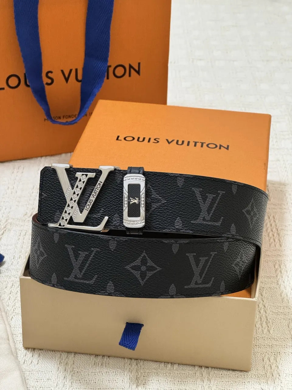 silver Louis Vuitton Monogram Shadow Belt