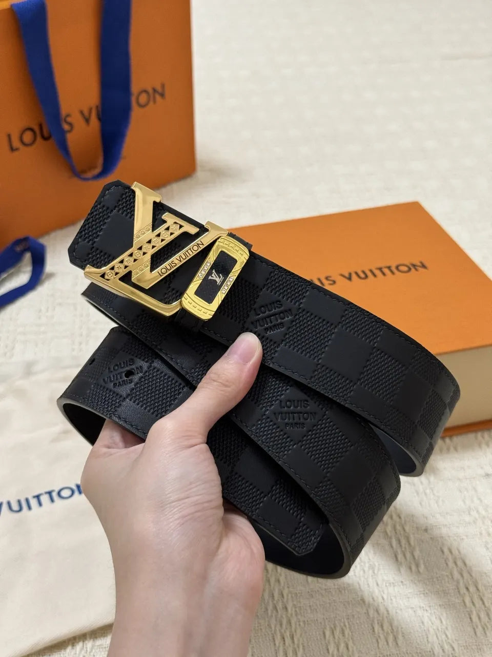 LV Damier Shadow Black Belt - Hình 3