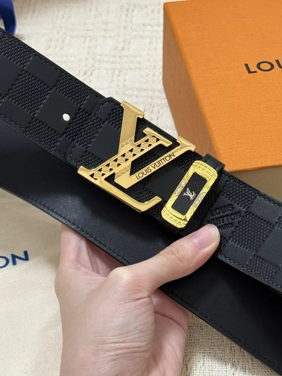 LV Damier Shadow Black Belt - Hình 6