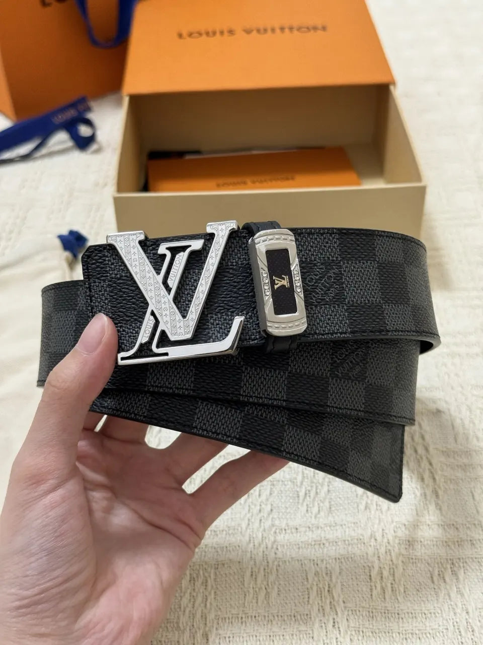 Louis Vuitton Damier Infini Belt silver - Hình 3