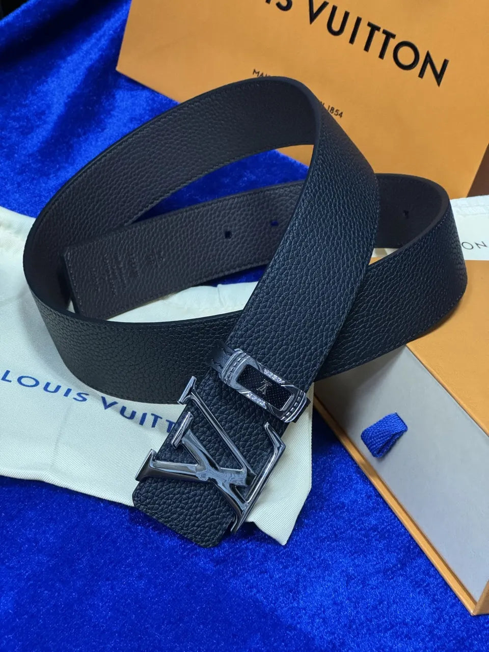 silver Louis Vuitton Black Taurillon Leather Belt - Hình 6