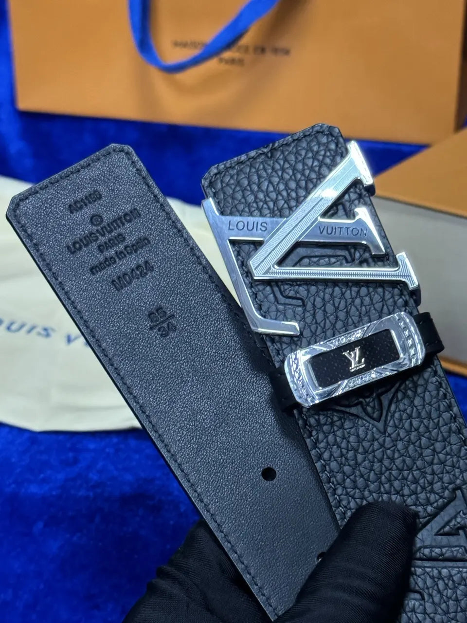 Louis Vuitton Black Embossed Leather Belt silver - Hình 8