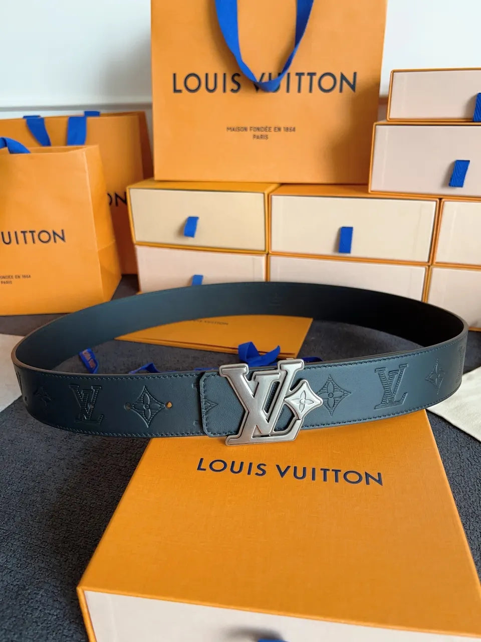 Louis Vuitton Black Embossed Monogram Belt - Hình 2