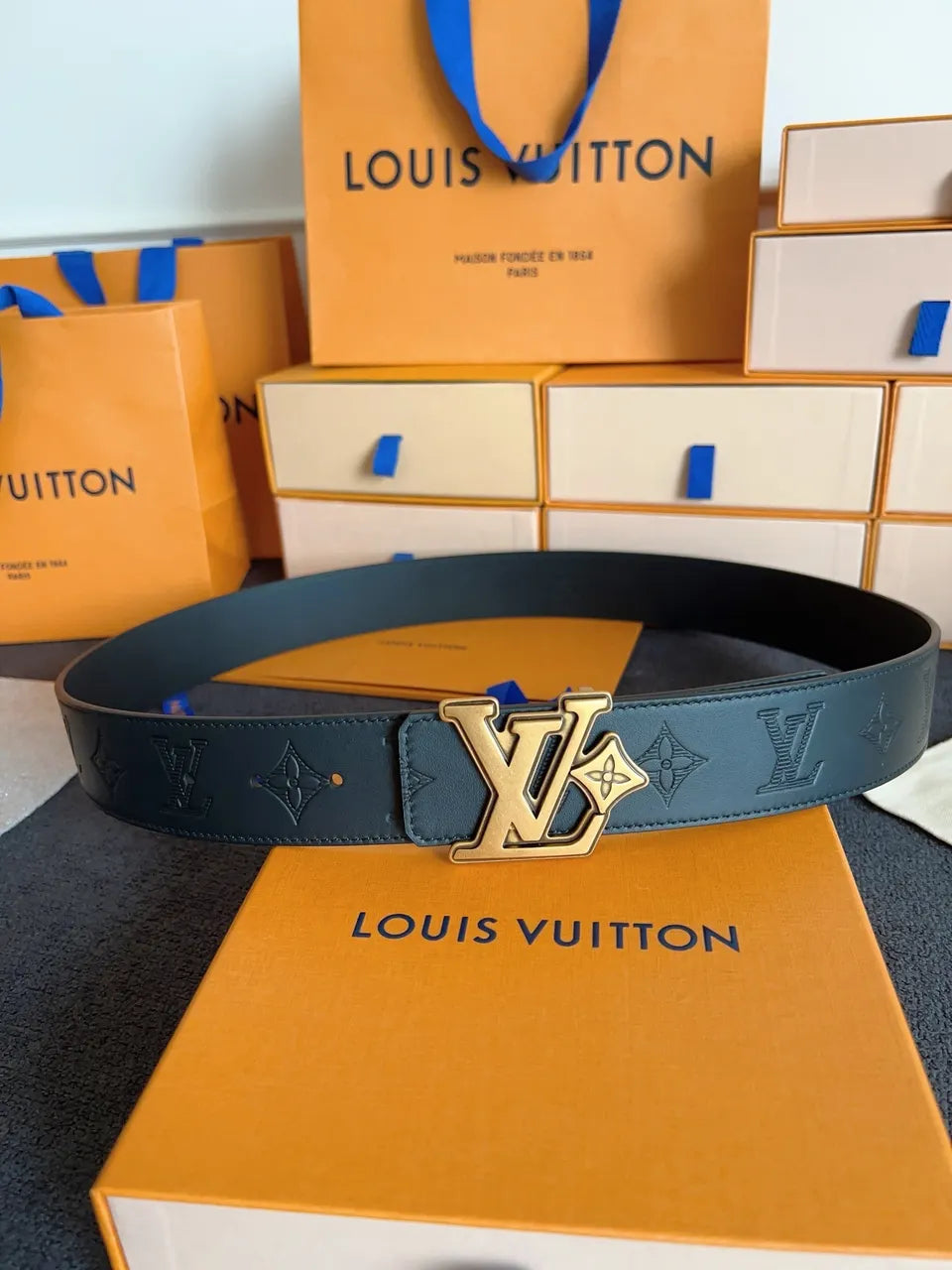 Louis Vuitton Black Embossed Monogram Belt - Hình 7