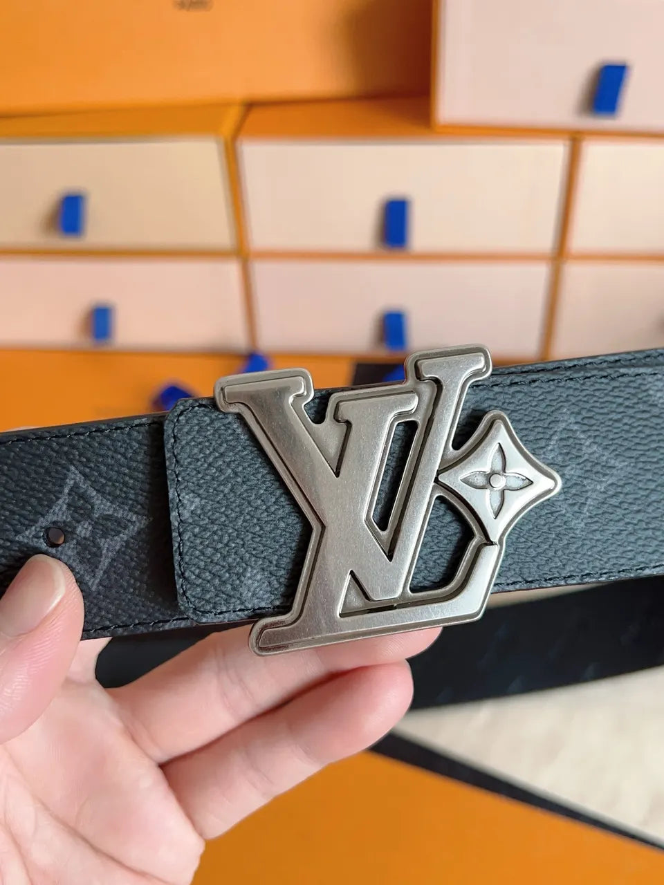 Louis Vuitton LV Initiales Belt - Hình 3