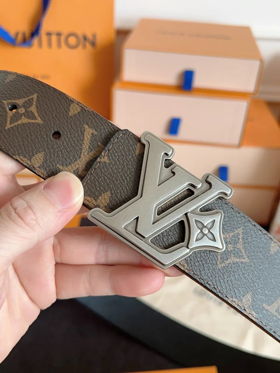 silver Louis Vuitton Monogram Brown Belt - Hình 5