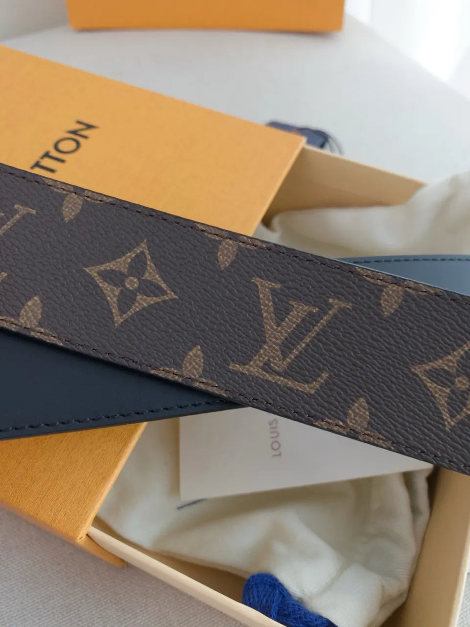 gold buckle Louis Vuitton Monogram Brown Belt - Hình 3