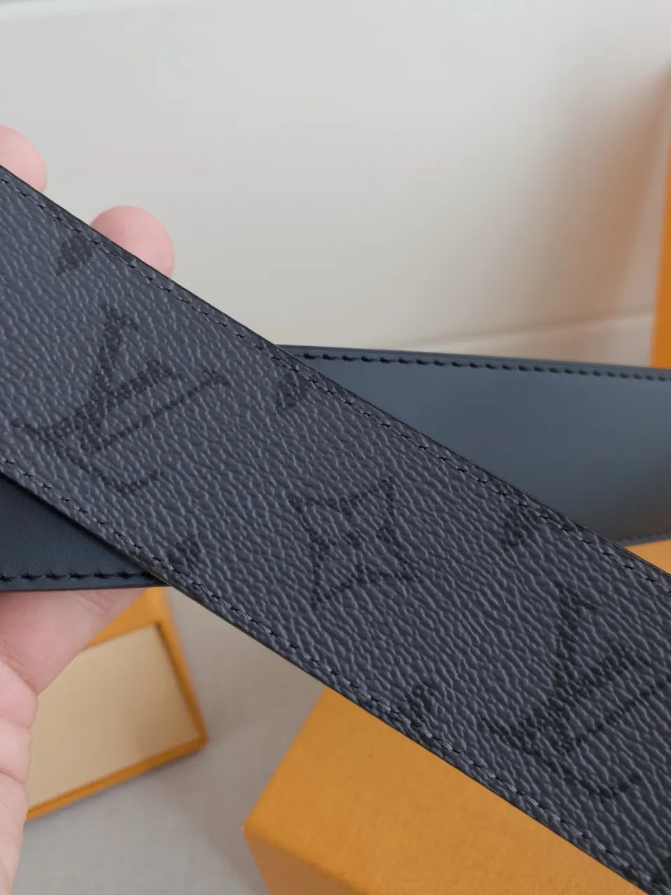 Louis Vuitton Navy Leather Belt gold - Hình 3