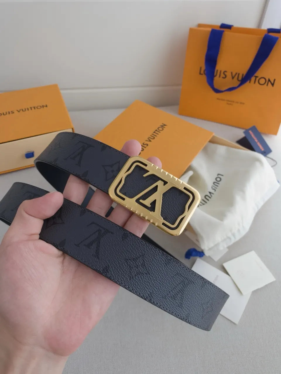 Louis Vuitton Navy Leather Belt gold - Hình 4