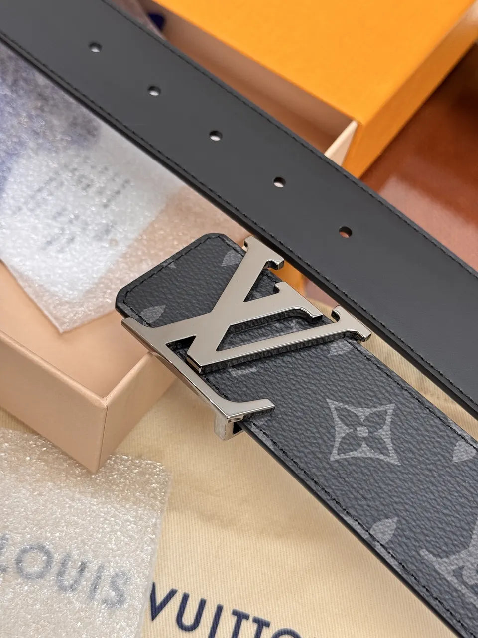Louis Vuitton Black Monogram LV Initiales Belt - Hình 3