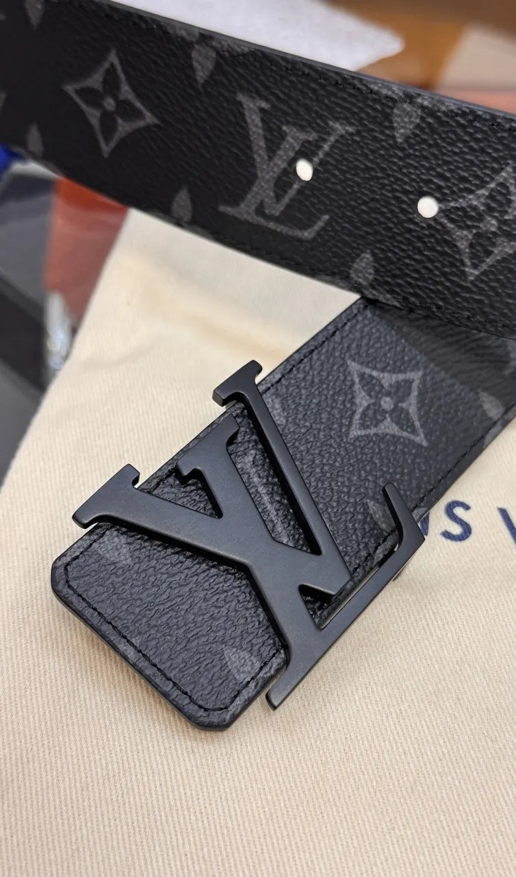 black Louis Vuitton Shadow Belt - Hình 2