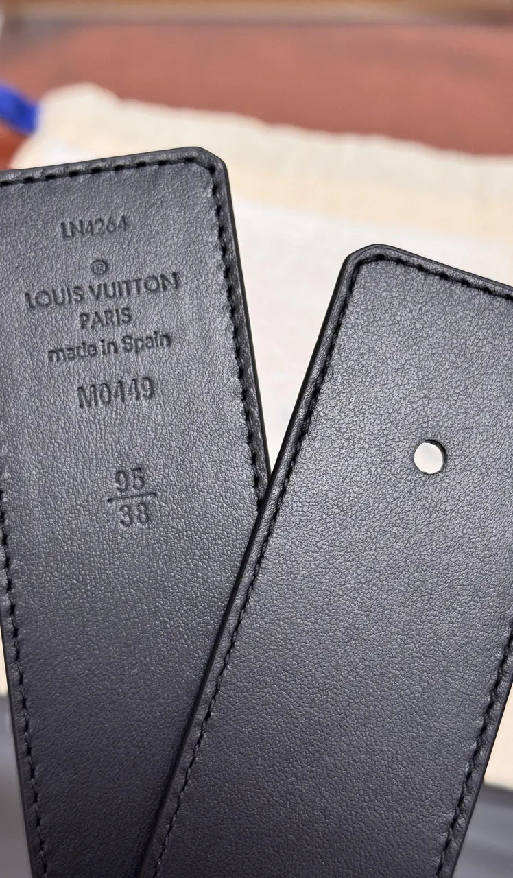 black Louis Vuitton Shadow Belt - Hình 5
