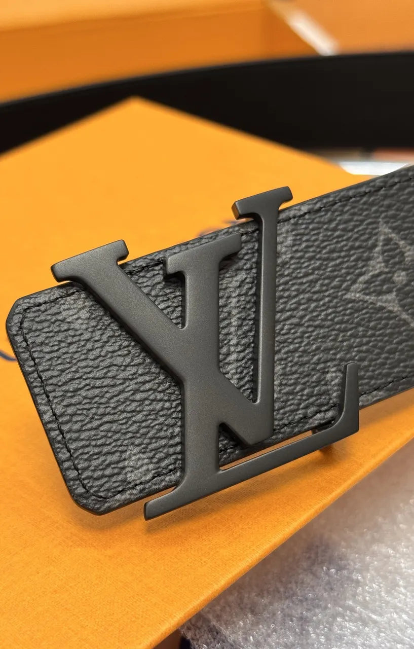 black Louis Vuitton Shadow Belt - Hình 9