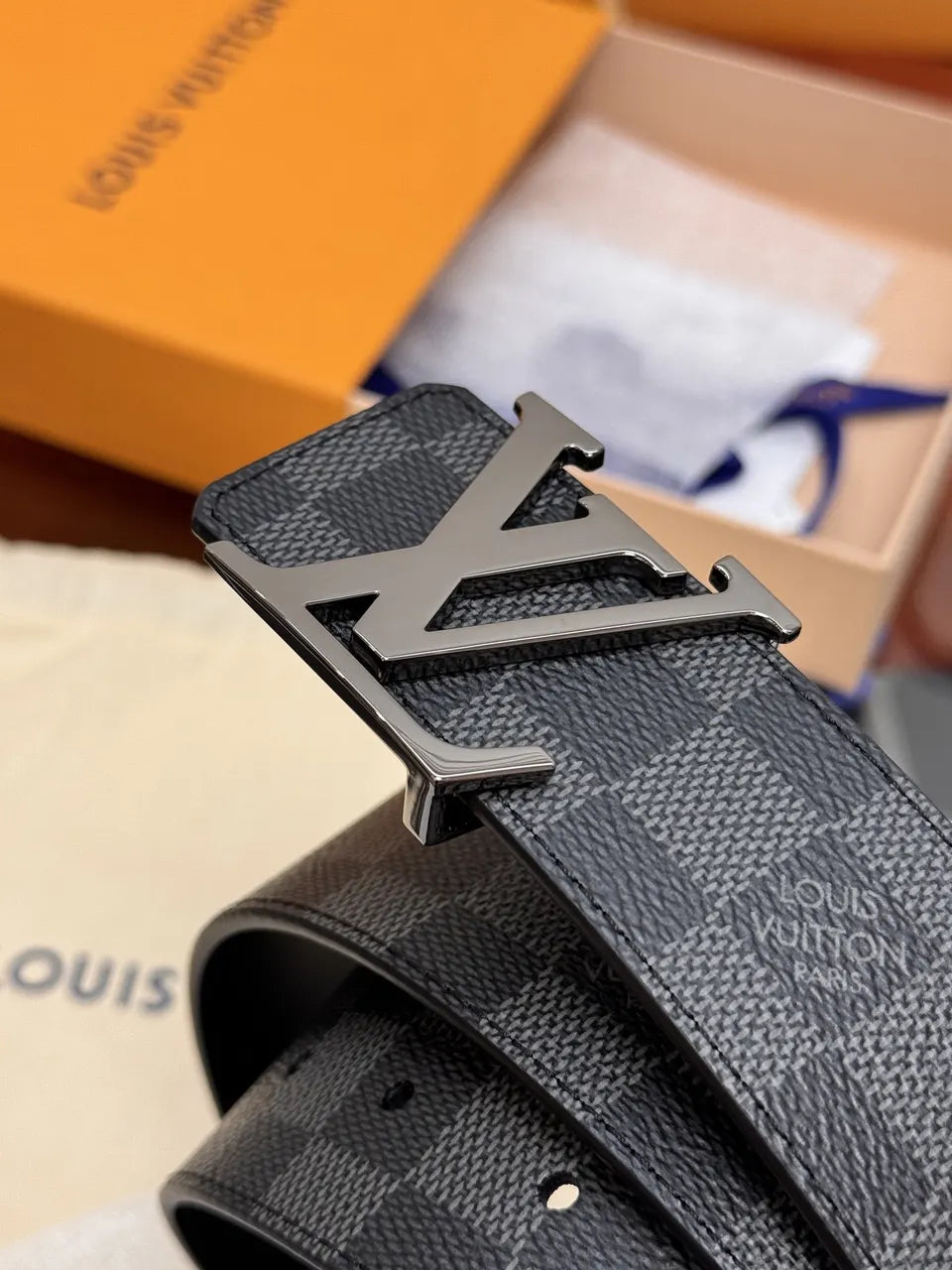 Louis Vuitton Damier Graphite LV Buckle Belt - Hình 7