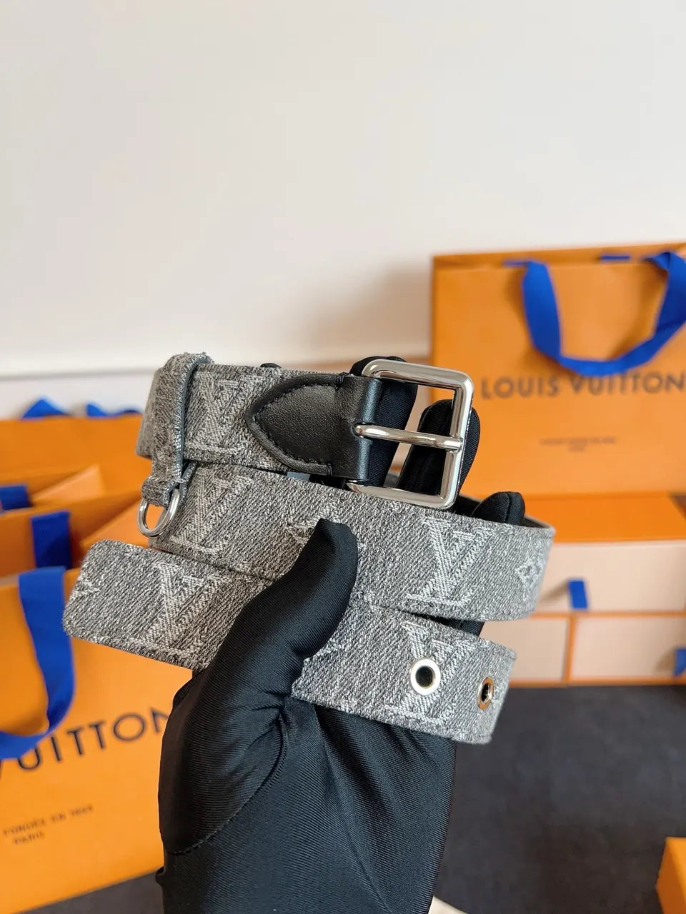 ring Louis Vuitton Grey Monogram Belt