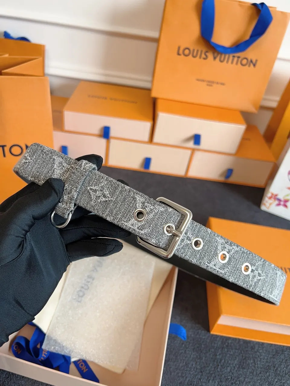 ring Louis Vuitton Grey Monogram Belt - Hình 5