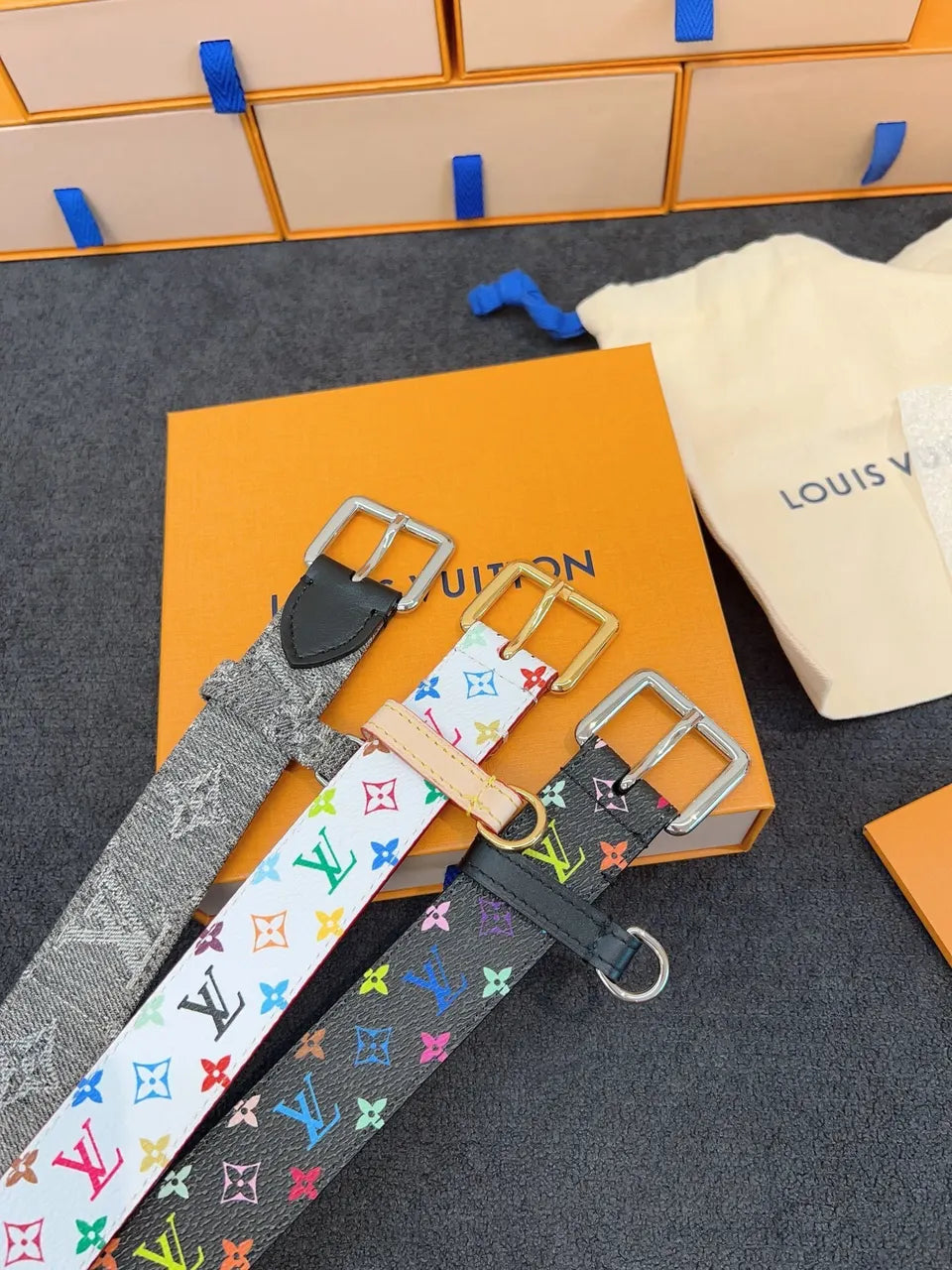 ring Louis Vuitton Grey Monogram Belt - Hình 7