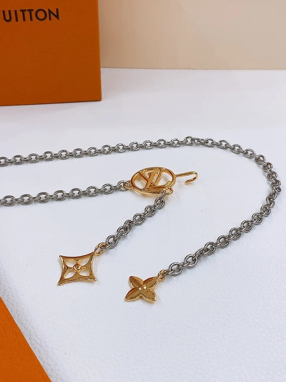 Louis Vuitton Silver Chain Belt - Hình 2